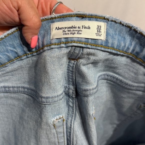 Abercrombie & Fitch The 90s Straight Ultra High Rise Split Hem Jeans Size 33 - Picture 10 of 11